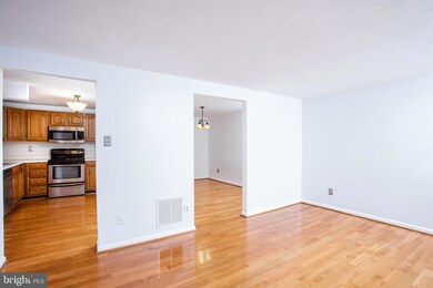 12 Sagebrush Ct, Nottingham, MD 21236 - photo 5