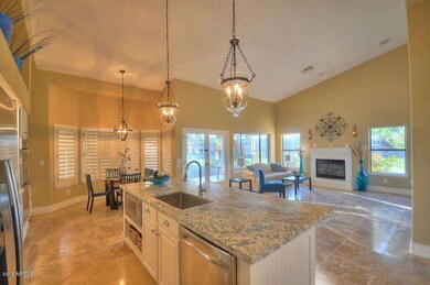 Large Island with hanging pendants