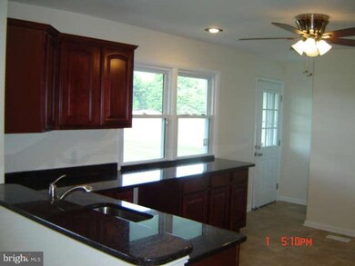 5019 Bushey Rd, Sykesville, MD 21784 - photo 6