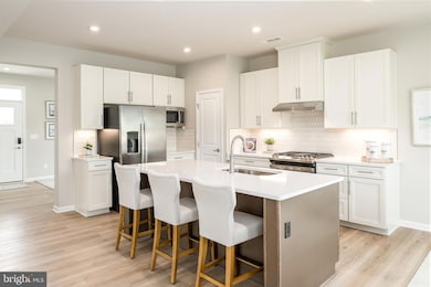 1914 Caracas Blvd, Martinsburg, WV 25403 - photo 7