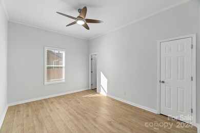 549 Monroe St, Statesville, NC 28677 - photo 6