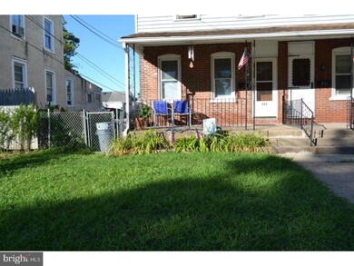 233 Fairview Rd, Crum Lynne, PA 19022 - photo 2