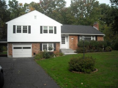 1035 Onondaga Rd, Schenectady, NY 12309 - photo 3