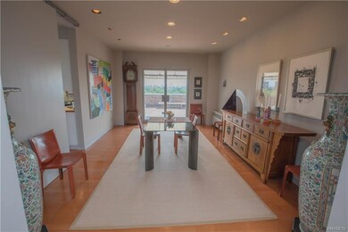 9th floor dining room