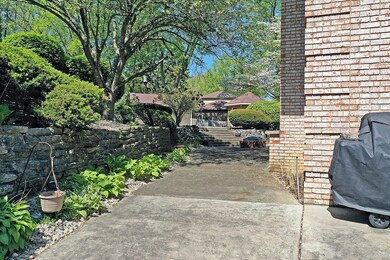 138 Mcarthur Ct, Anderson, IN 46012 - photo 7