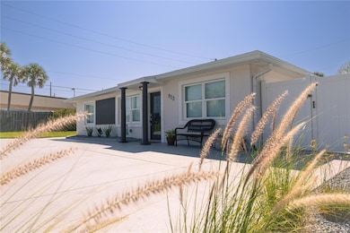 813 E 6th Ave, New Smyrna Beach, FL 32169 - photo 3