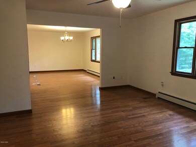 118 Pleasant Ln, Milford, PA 18337 - photo 7