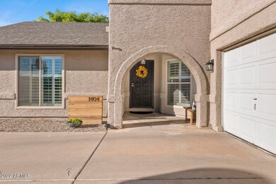 06_1404_W_Cheyenne_Dr__06_mls