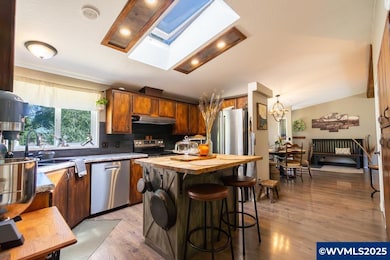 165 8th Place, Mill City, OR 97360 - photo 7