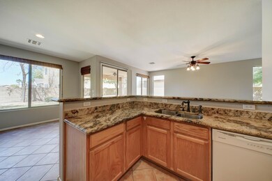 2872 E Tyson St-8