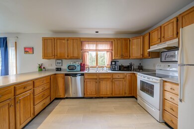 5 Brunswick Terrace, Gardiner, ME 04345 - photo 3