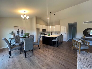 83 Fiddler's Close Ct unit 83 STB, Washington, MO 63090 - photo 2