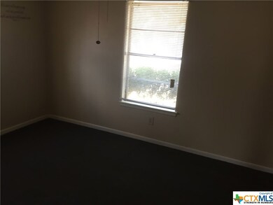 1011 Hazelton St unit 11, San Marcos, TX 78666 - photo 6