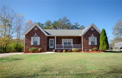 205 River Hill Rd, Statesville, NC 28625 - photo 2