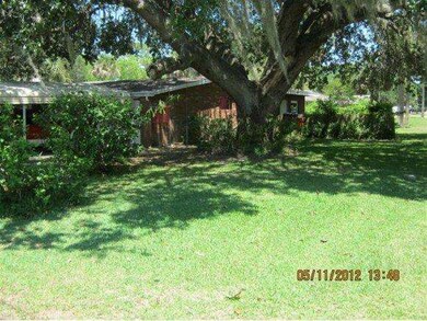 401 Mendel Ln, Titusville, FL 32796 - photo 2