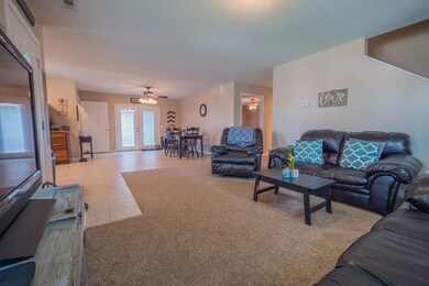812 W Rollins St Moberly MO-large-005-20