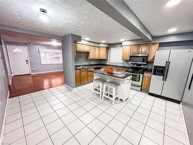 4119 Norfolk Ave, Lorain, OH 44055 - photo 5