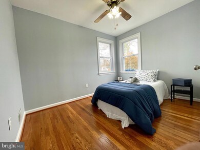 12703 Caldwell St, Rockville, MD 20853 - photo 4