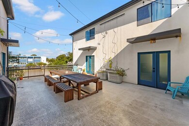 385 Juniper Ave, Carlsbad, CA 92008 - photo 5