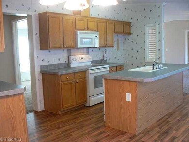 3089 Bethel Lucas Rd, Asheboro, NC 27205 - photo 5