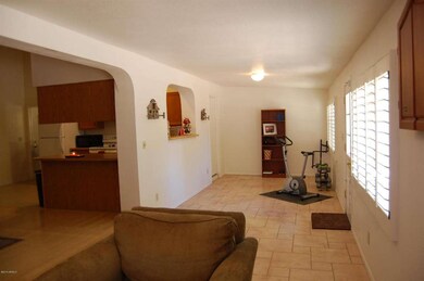 6 Arizona Room