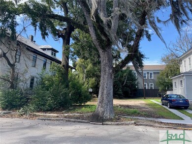 Frontage on Habersham