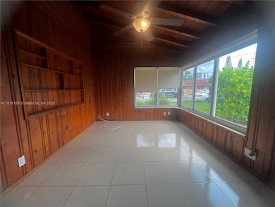 206 SE 10th St unit 1, Hallandale Beach, FL 33009 - photo 2