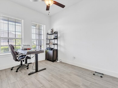 Spacious Office / Study right in the front to offe