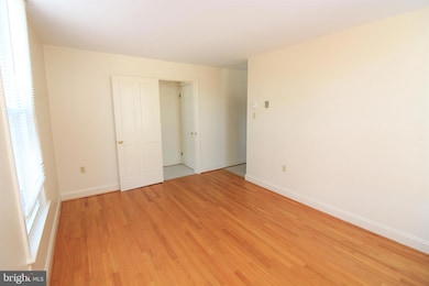 303 Shenandoah Ave unit 4, Edinburg, VA 22824 - photo 3