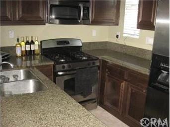 44861 Poppy Ridge Dr unit 68, Temecula, CA 92592 - photo 2