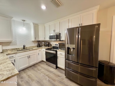 7315 Ahi Dr, Diamondhead, MS 39525 - photo 3