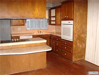 Kitchen 2
