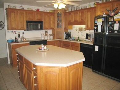 3018 W 17th St, Yuma, AZ 85364 - photo 4