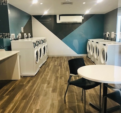 466 River St unit 516, Mattapan, MA 02126 - photo 5