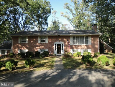 45582 Camelot Ct, Lexington Park, MD 20653 - photo 2