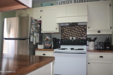 983 Bullrun Dr, Byram, MS 39272 - photo 7