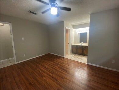 202 Skyview Terrace, Friendswood, TX 77546 - photo 6