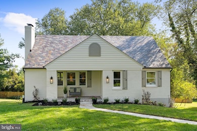 13 Roundridge Rd, Lutherville Timonium, MD 21093 - photo 2