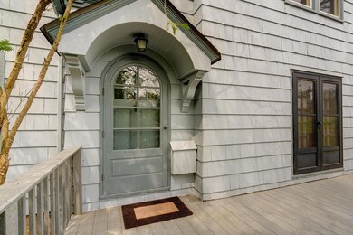 336_e_torrence-front door