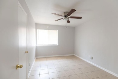 203 Northcrest Cir unit B, Austin, TX 78752 - photo 7