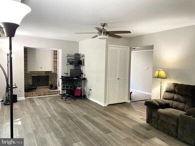 10511 Tolling Clock Way, Columbia, MD 21044 - photo 5