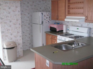 905 Tuckahoe Rd unit 3, Sewell, NJ 08080 - photo 4
