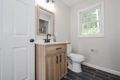 222 Badger Hill Dr, Milford, NH 03055 - photo 4