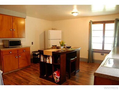 Kitchen. Spacious kitchen to accommodate your cook
