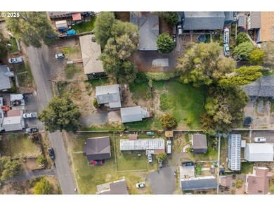 921 Verdant St, the Dalles, OR 97058 - photo 4