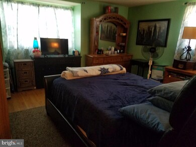 1418 Rainer Rd, Brookhaven, PA 19015 - photo 6