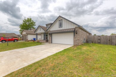 31719 E 64th St S, Broken Arrow, OK 74014 - photo 3