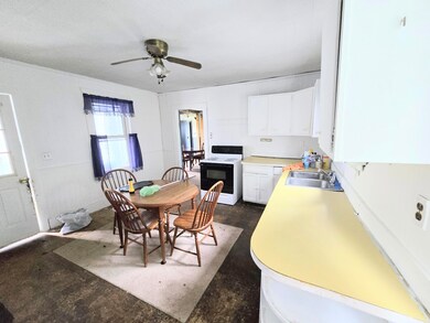 27 Cannard St, Gardiner, ME 04345 - photo 3