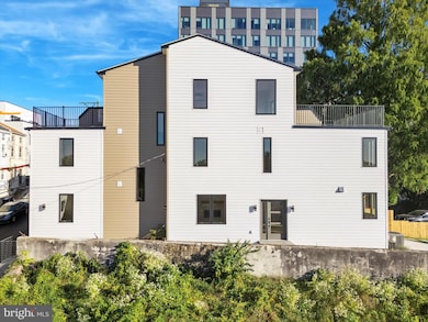 135 W 1st Ave, Conshohocken, PA 19428 - photo 2