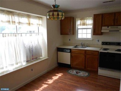 8 Pinecrest Ct, Woodbury, NJ 08096 - photo 7